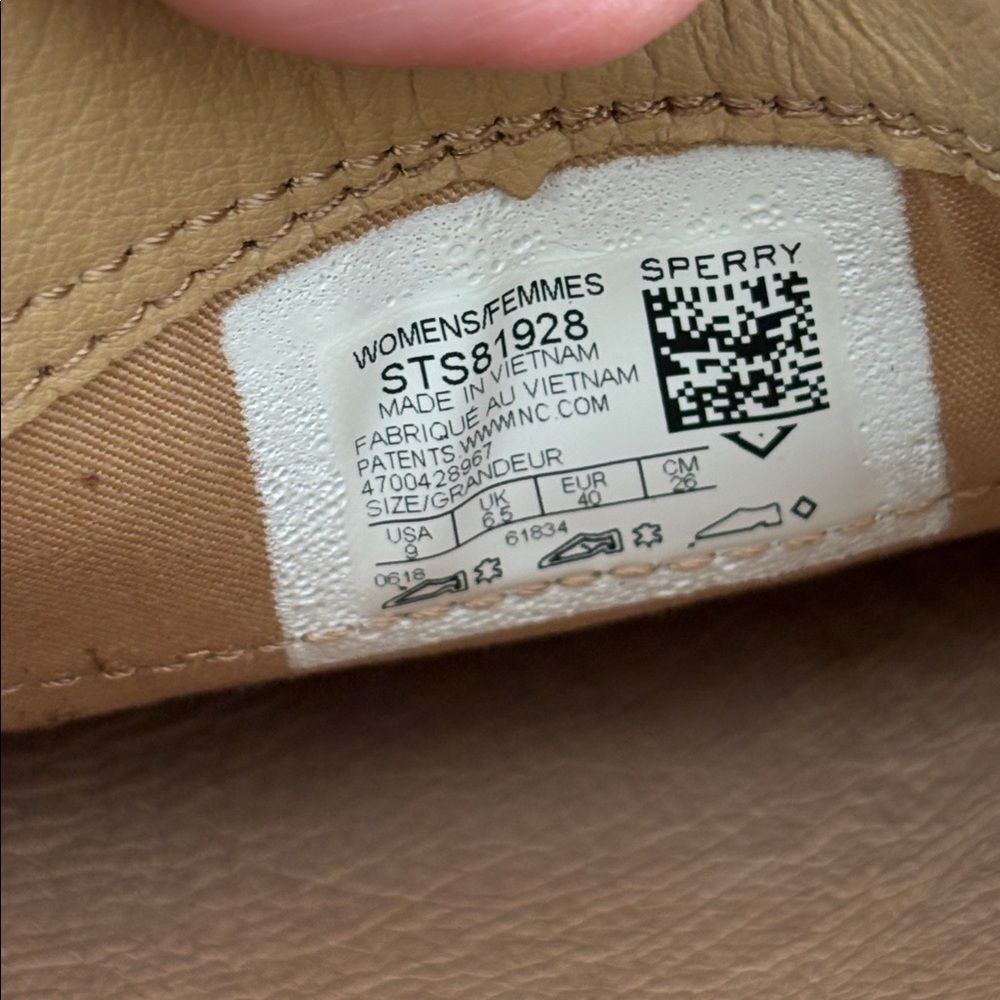 Sperry Seaport Classic Leather Penny Loafers - Picture 15 of 15